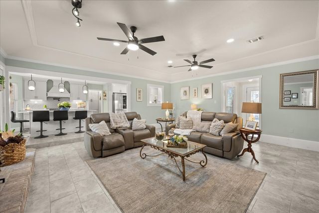 1508 Canyon Creek Drive W, Azle, TX 76020