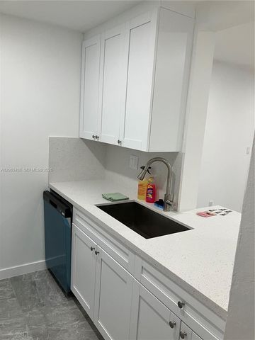 8305 SW 72nd Ave 109A, Miami, FL 33143