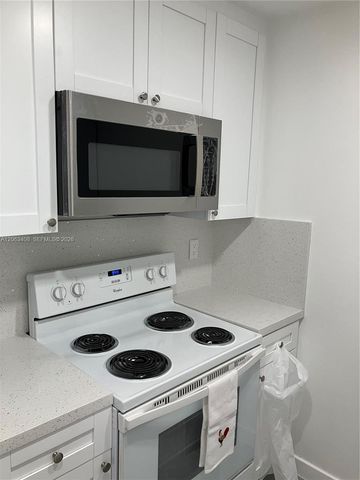 8305 SW 72nd Ave 109A, Miami, FL 33143