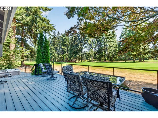 770 Ne 31ST Pl, Canby, OR 97013