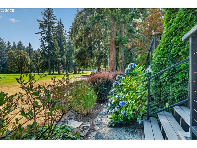 770 Ne 31ST Pl, Canby, OR 97013