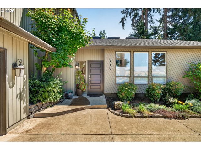 770 Ne 31ST Pl, Canby, OR 97013