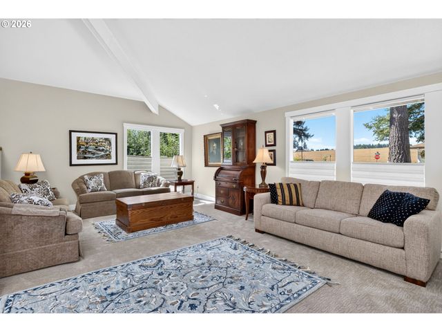 770 Ne 31ST Pl, Canby, OR 97013