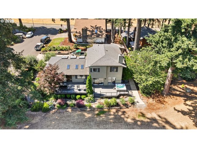 770 Ne 31ST Pl, Canby, OR 97013