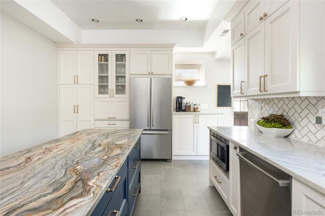 935 Monaco Parkway, Denver, CO 80220