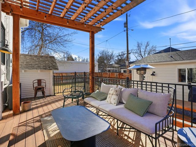 935 Monaco Parkway, Denver, CO 80220