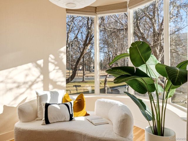 935 Monaco Parkway, Denver, CO 80220