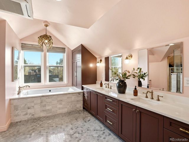 935 Monaco Parkway, Denver, CO 80220