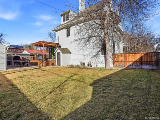 935 Monaco Parkway, Denver, CO 80220