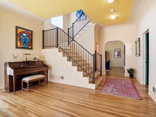 935 Monaco Parkway, Denver, CO 80220