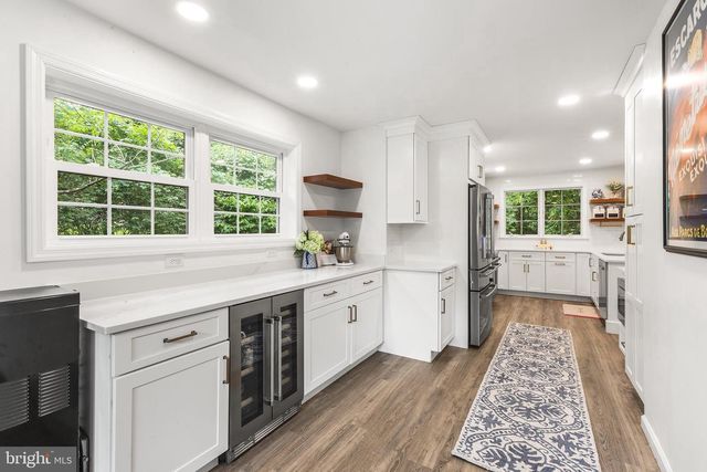 661 OLD EAGLE SCHOOL RD, Wayne, PA 19087