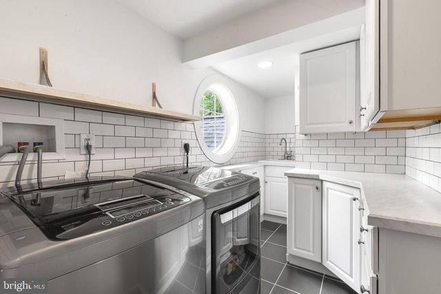 661 OLD EAGLE SCHOOL RD, Wayne, PA 19087