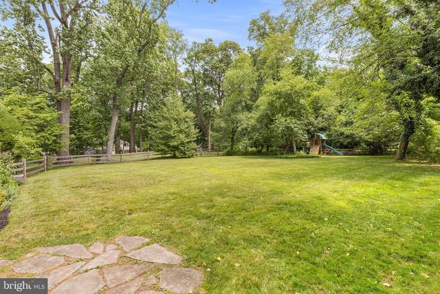 661 OLD EAGLE SCHOOL RD, Wayne, PA 19087