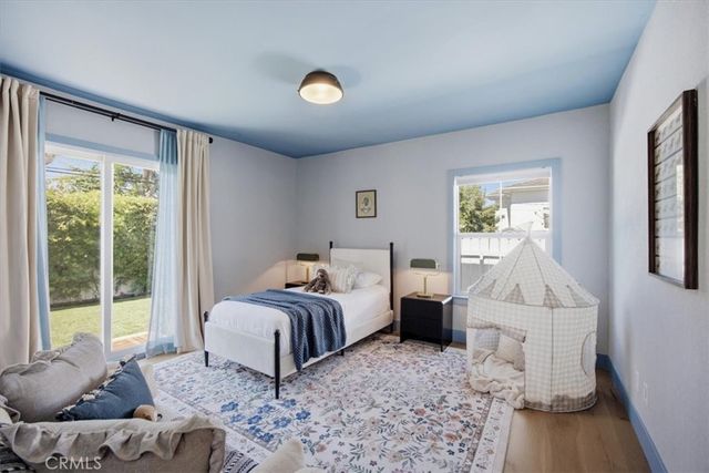 2420 Robinson Street, Redondo Beach, CA 90278