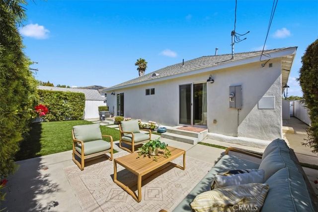 2420 Robinson Street, Redondo Beach, CA 90278