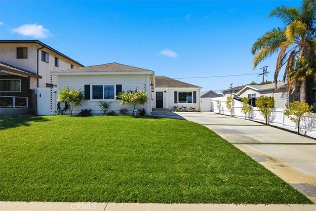 2420 Robinson Street, Redondo Beach, CA 90278