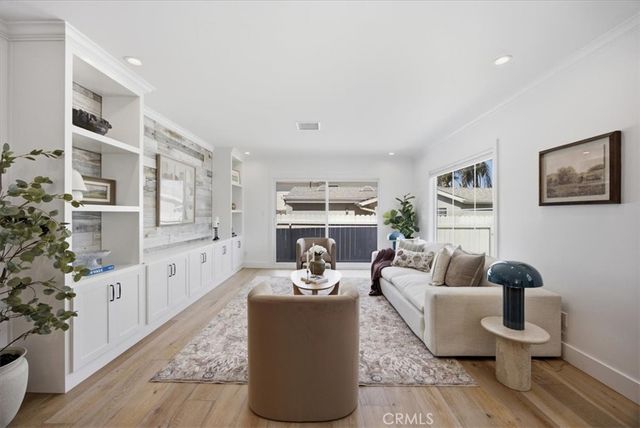 2420 Robinson Street, Redondo Beach, CA 90278