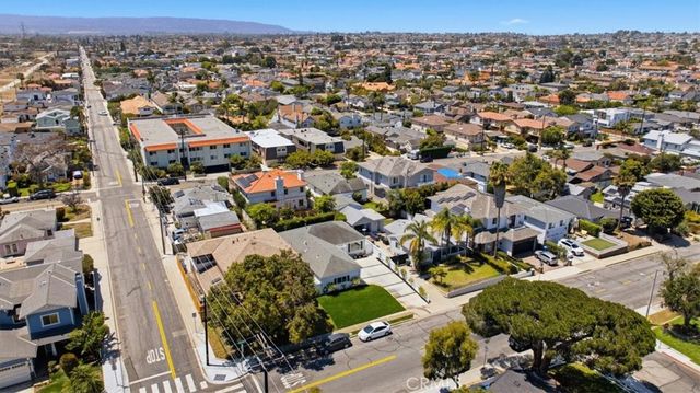 2420 Robinson Street, Redondo Beach, CA 90278