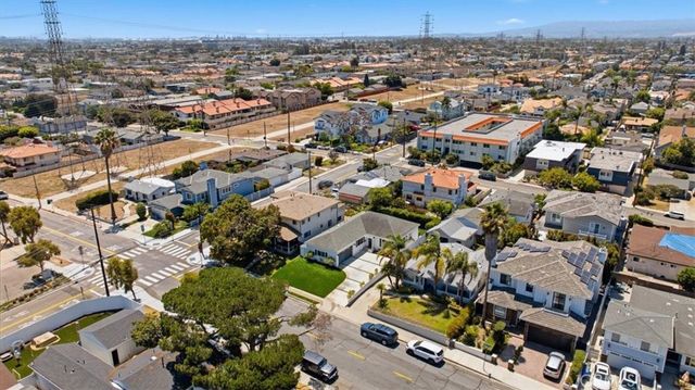 2420 Robinson Street, Redondo Beach, CA 90278