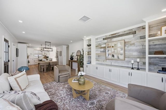 2420 Robinson Street, Redondo Beach, CA 90278