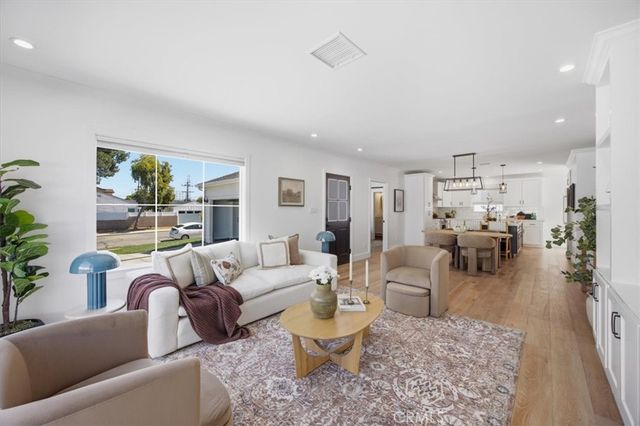 2420 Robinson Street, Redondo Beach, CA 90278
