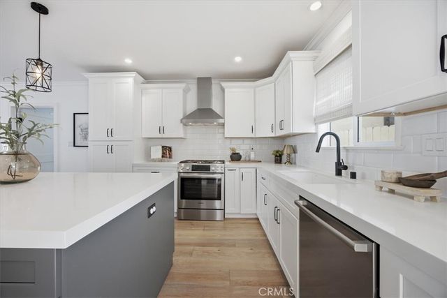 2420 Robinson Street, Redondo Beach, CA 90278