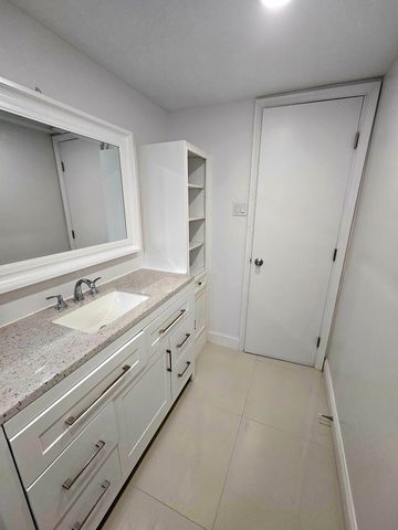 3700 Harrison Street 8a, Hollywood, FL 33021