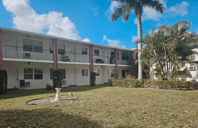 3700 Harrison Street 8a, Hollywood, FL 33021