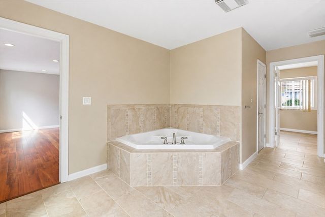 407 Mower Street, Worcester, MA 02322