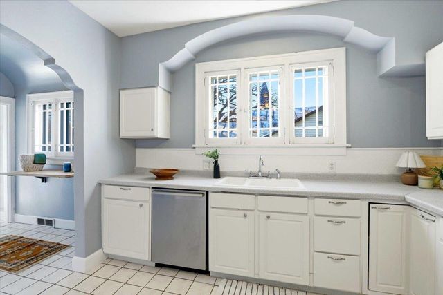 115 6th Avenue, Baraboo, WI 53913