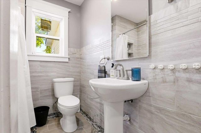 115 6th Avenue, Baraboo, WI 53913