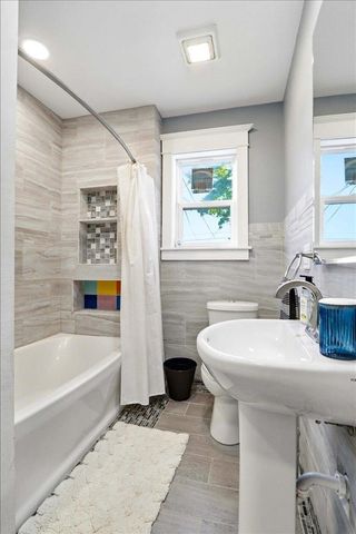 115 6th Avenue, Baraboo, WI 53913