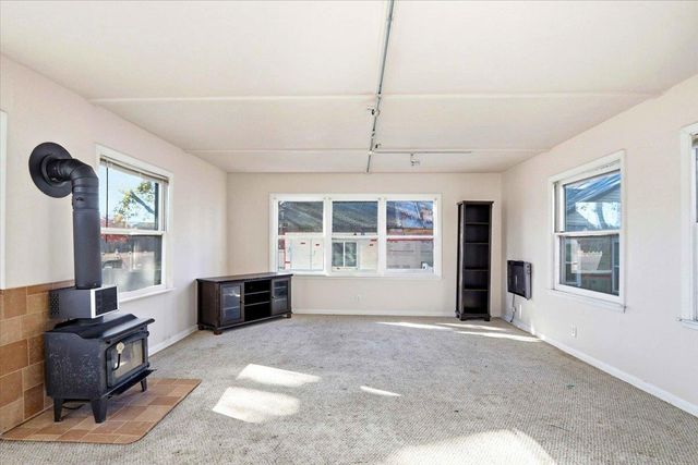 115 6th Avenue, Baraboo, WI 53913