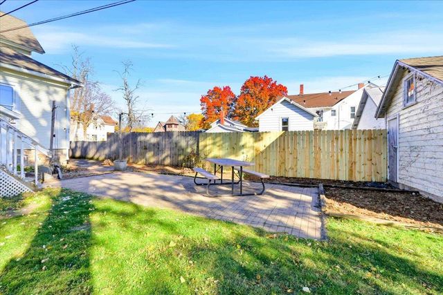 115 6th Avenue, Baraboo, WI 53913