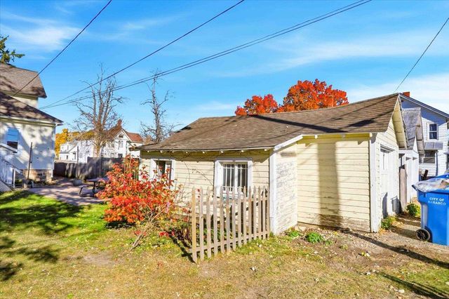 115 6th Avenue, Baraboo, WI 53913