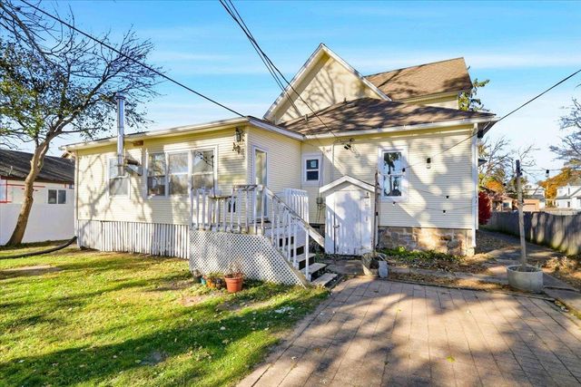 115 6th Avenue, Baraboo, WI 53913