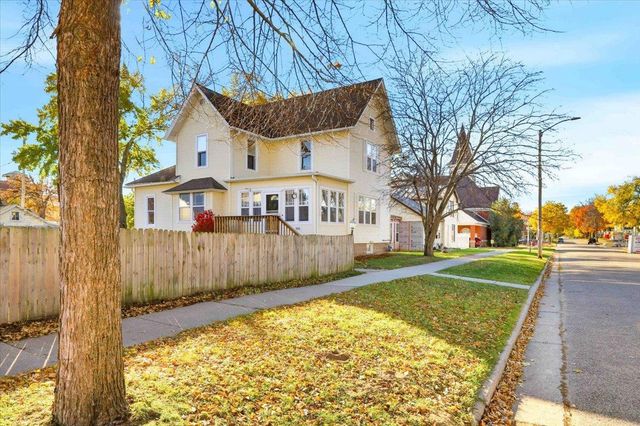 115 6th Avenue, Baraboo, WI 53913