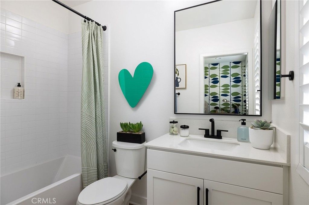 Image 22 of property listing at 318 E William Way, La Habra, CA 90631