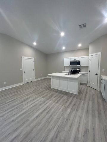 12942 E Blake St, Wichita, KS 67230