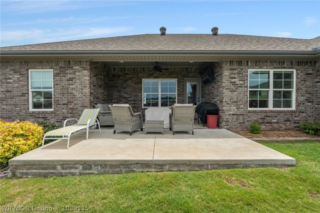 9101 Kayhill Place, Fort Smith, AR 72916