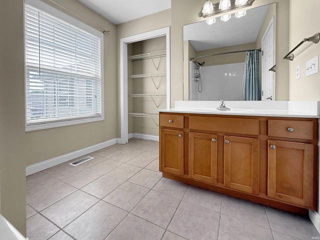 7740 Miranda Drive, Evansville, IN 47711