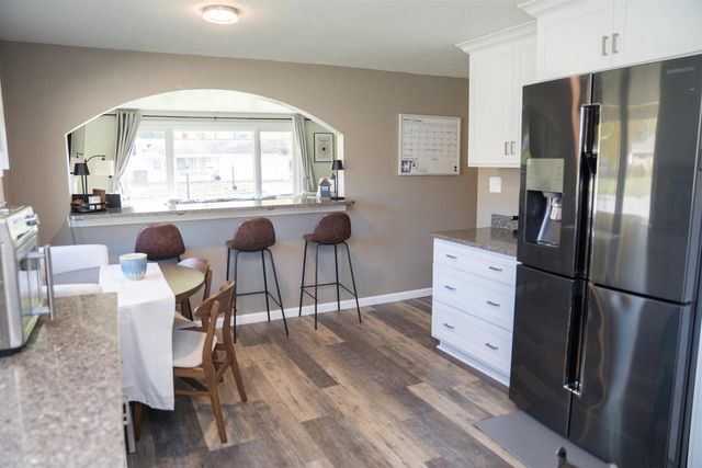 3610 SUNNYSLOPE STREET, Green Bay, WI 54301