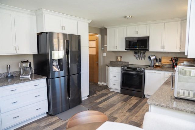 3610 SUNNYSLOPE STREET, Green Bay, WI 54301