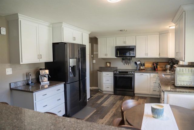 3610 SUNNYSLOPE STREET, Green Bay, WI 54301