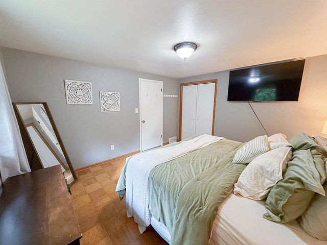 3610 SUNNYSLOPE STREET, Green Bay, WI 54301