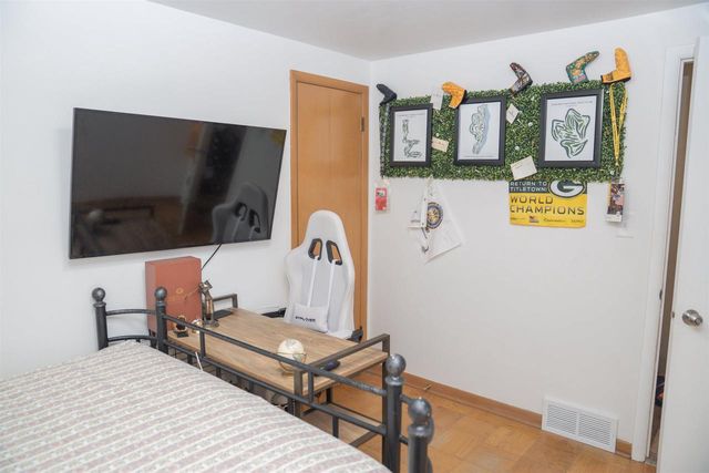 3610 SUNNYSLOPE STREET, Green Bay, WI 54301