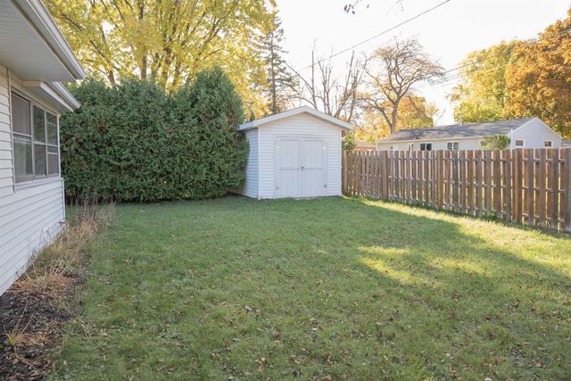 3610 SUNNYSLOPE STREET, Green Bay, WI 54301