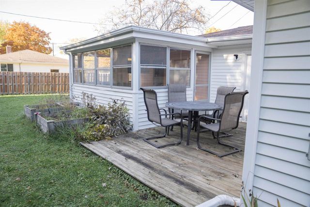 3610 SUNNYSLOPE STREET, Green Bay, WI 54301