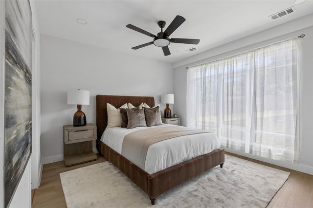 816 Premier Parkway, Grand Prairie, TX 75051