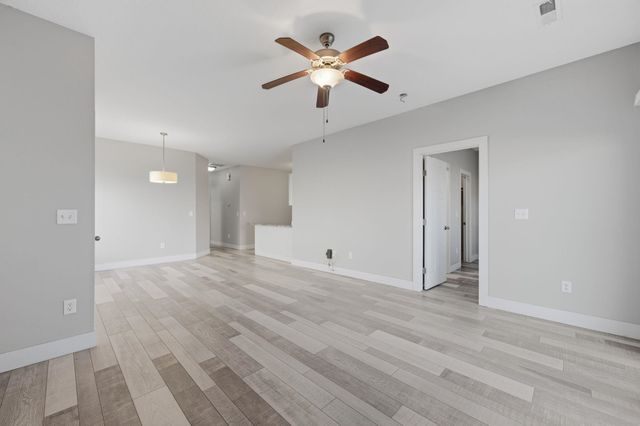 8110-8112 E 34th Ct S, Wichita, KS 67210